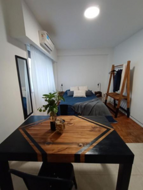 Departamento sobre la avenida 9 de julio